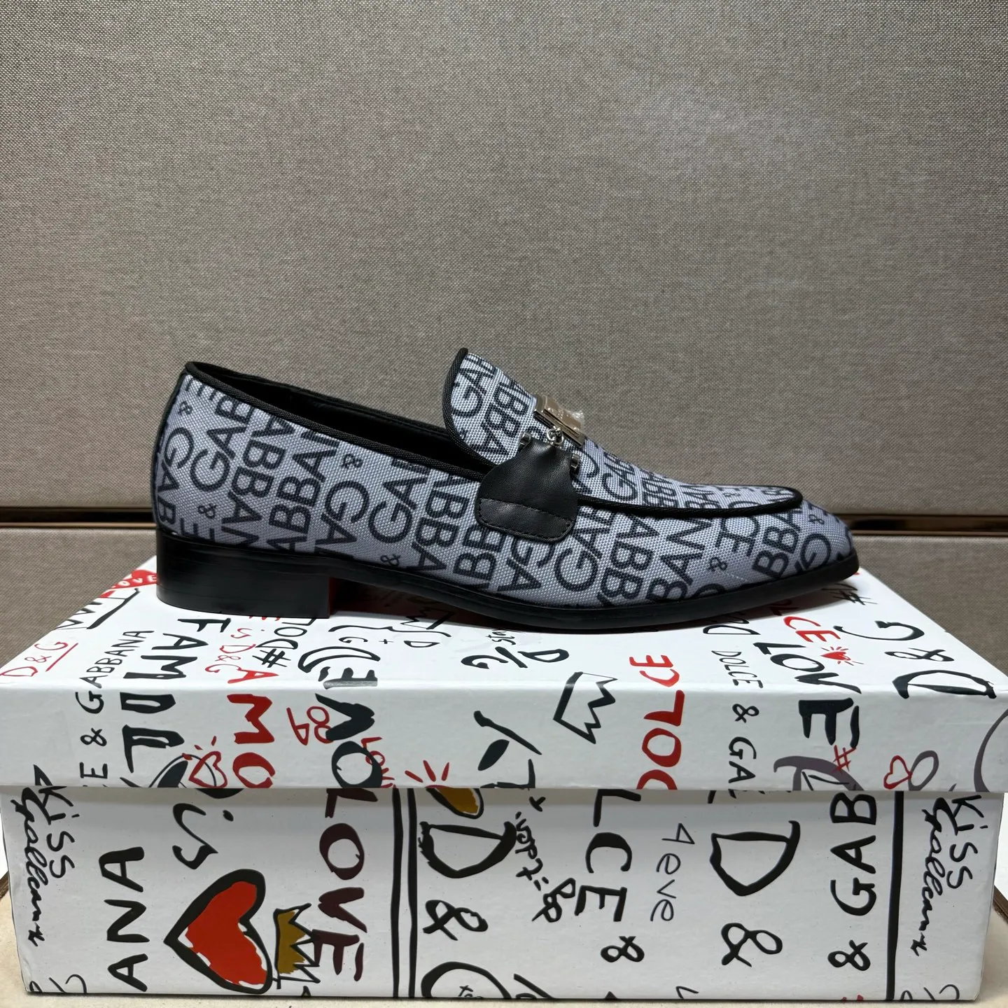 Men's men's shoes 💰pp520【DG～】Men's casual formal leather shoes 2025z cabinet sales simultaneously 🔶Size: 38-44#️⃣ 🔷1 color🔜The upper is made of cowhide stitching➕Cowhide lining, comfortable and breathable, sole: original comfortable, wear-resistant and non-slip outsole, ⚠️Real thing📱Photographed🎬The real thing is better📢📢📢